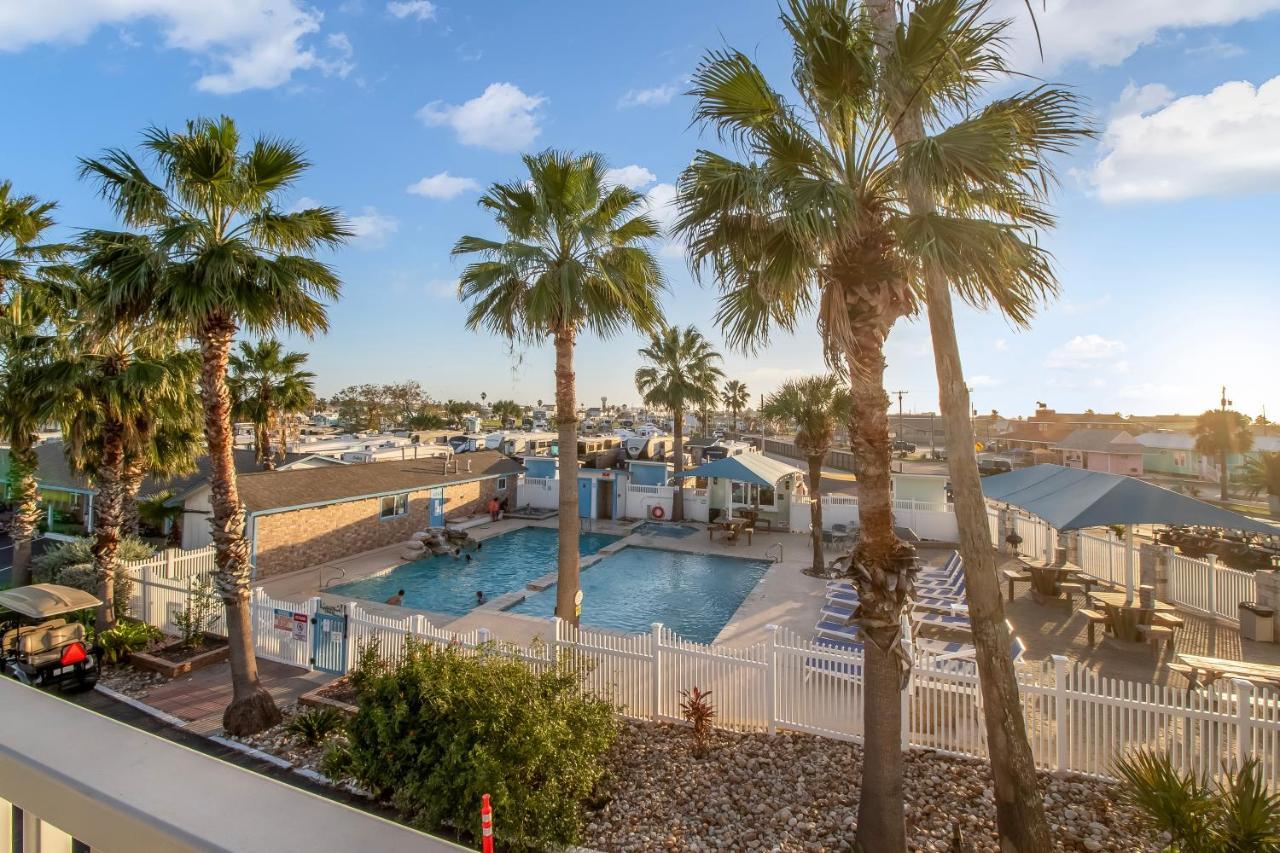 Tropic Island Resort Πορτ Αράνσας Εξωτερικό φωτογραφία